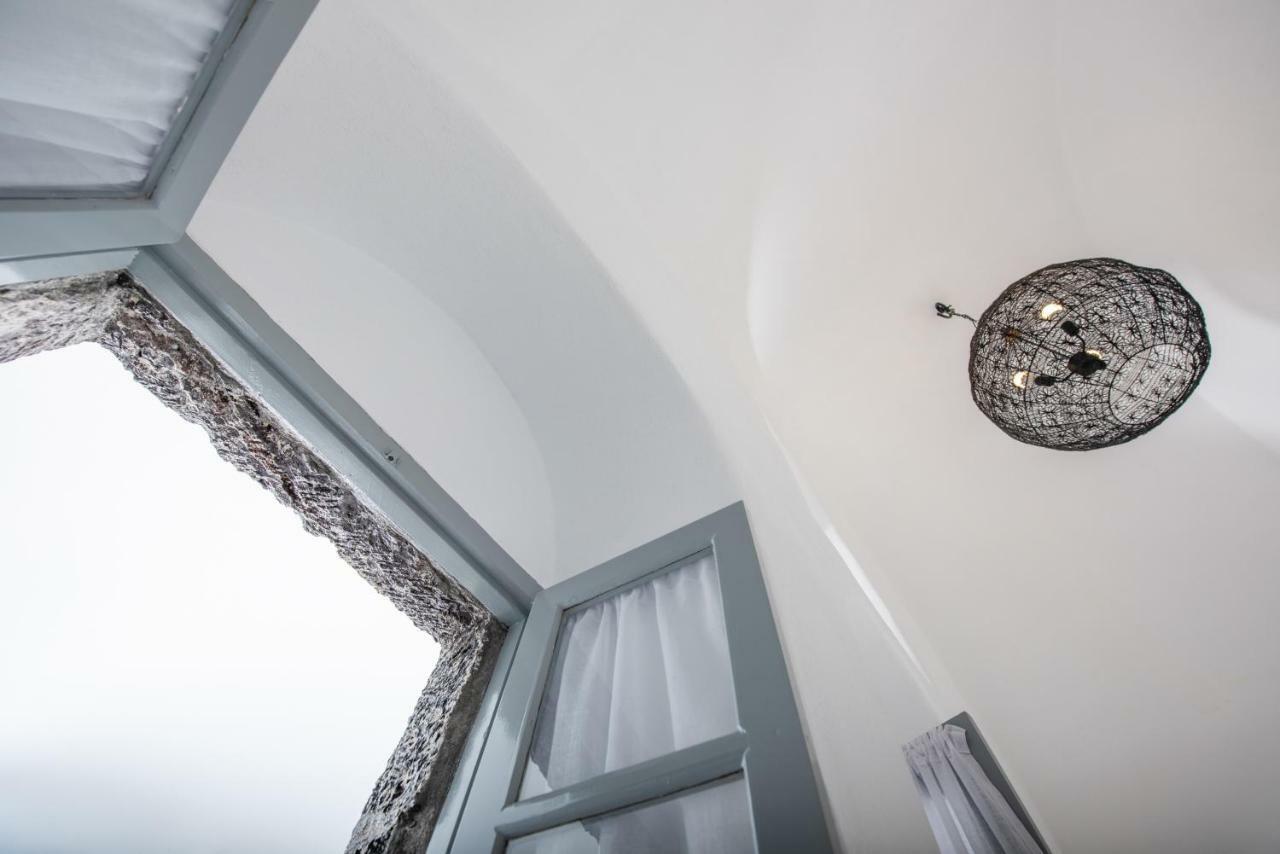 Nk Cave House Villa Fira  Bagian luar foto
